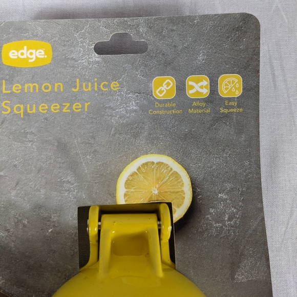 Lemon Juice Squeezer Press Lifestyle for Edge Yellow Alloy Easy Squeeze NEW NIP - Picture 3 of 5